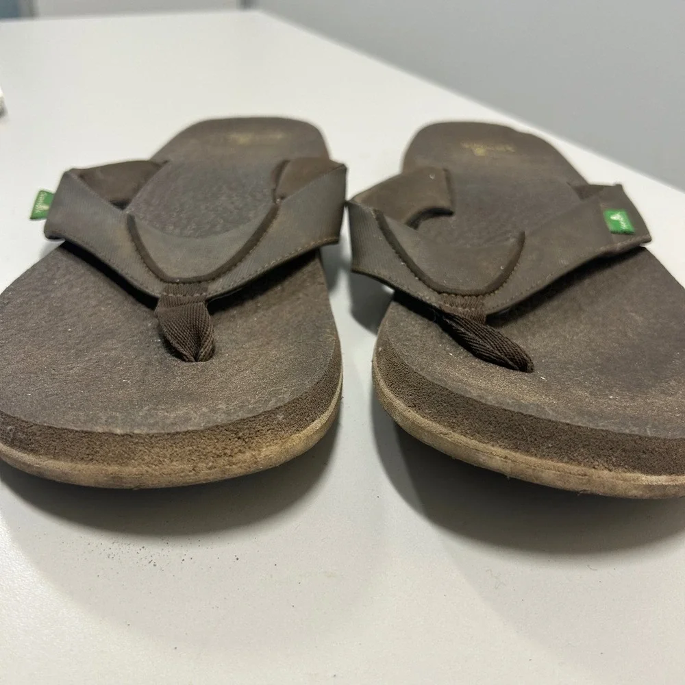 Sanuk Beer Cozy Brown Yoga Mat Flip Flop Sandals Mens Casual Beach Thong size 12
